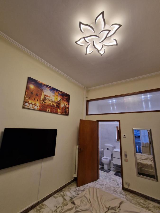Appartement In Pieno Centro Storico Antico Quadrilatero à Bologne Extérieur photo